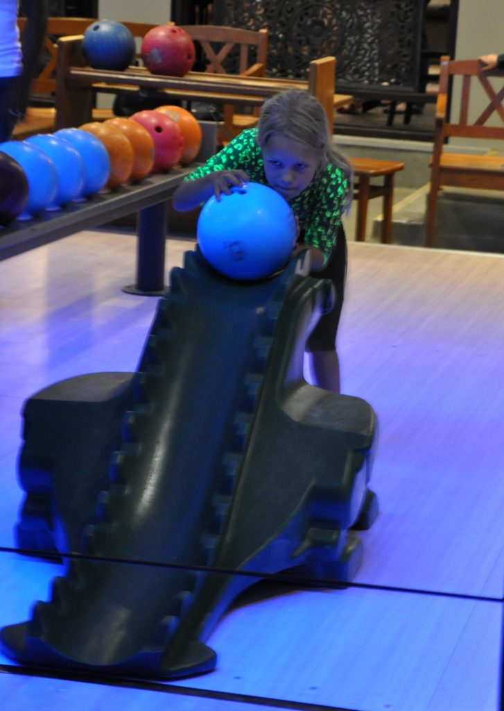 center parcs limburgse peel kinder bowling baan