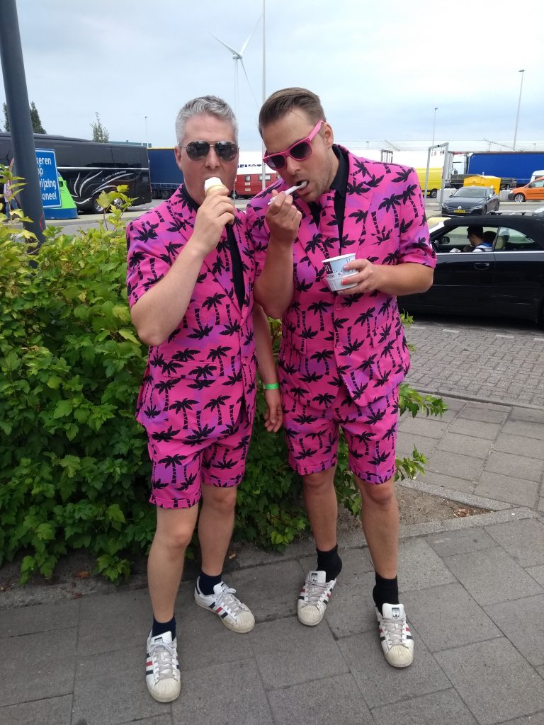 lckv kamp opposuits